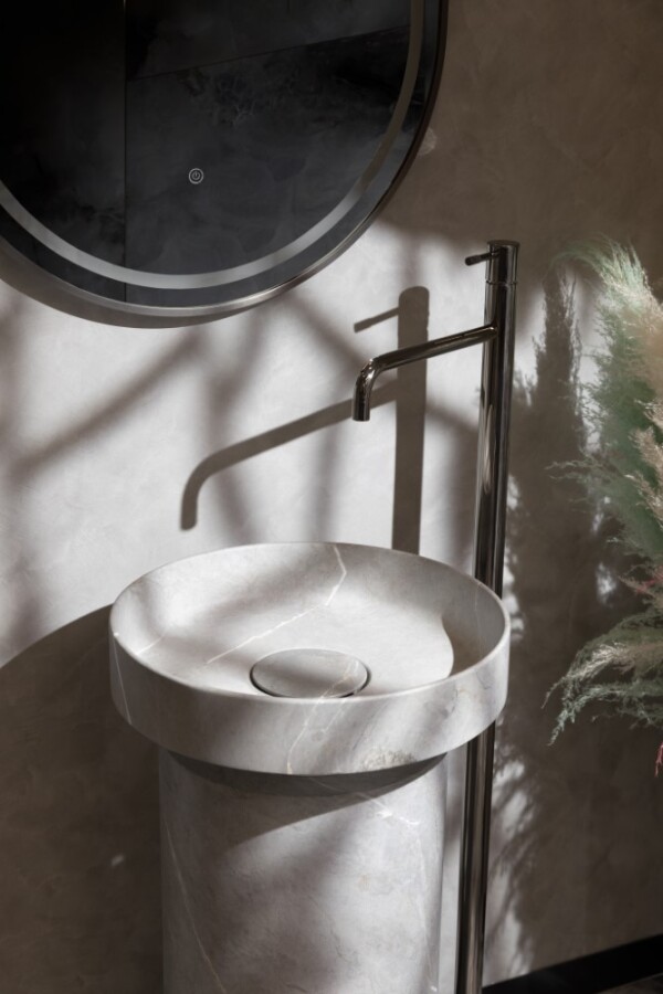 Смеситель для раковины напольный Boheme Uno Shine Gun Metal 107-SGM