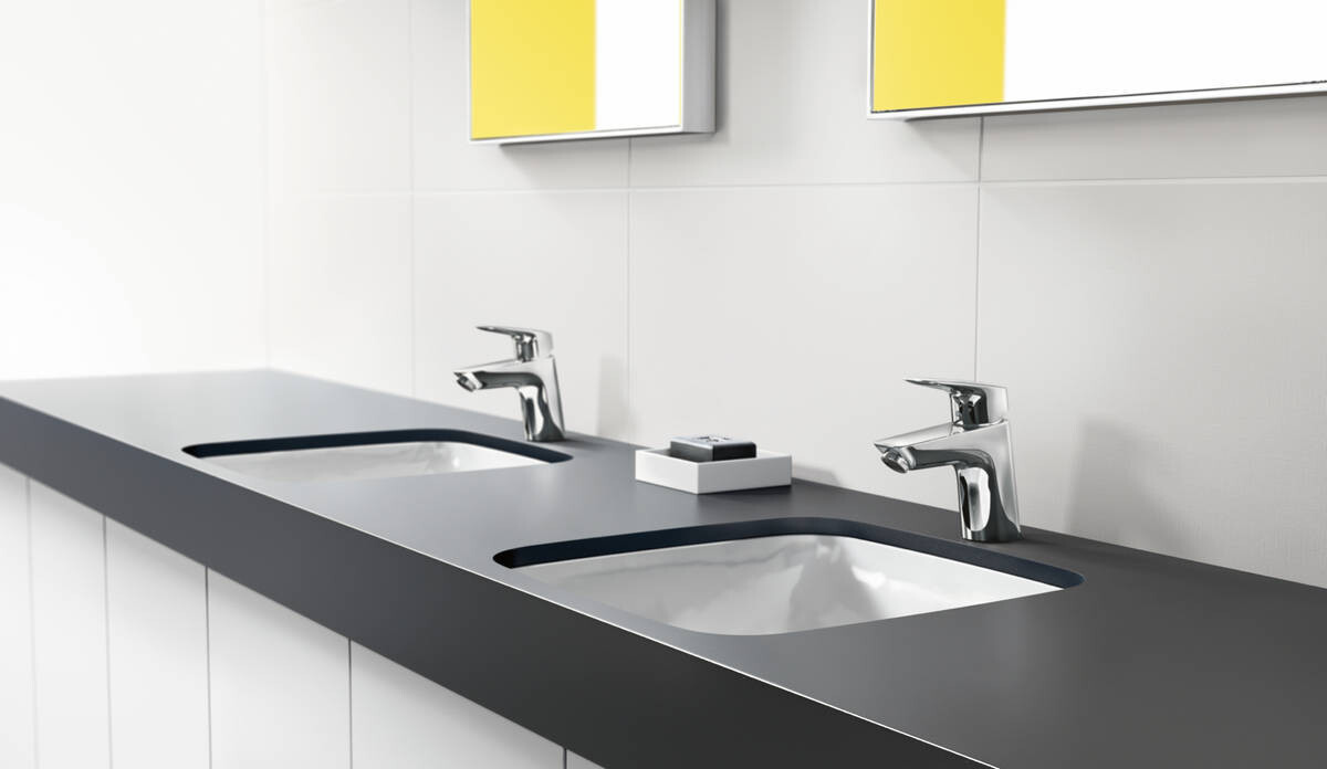 Hansgrohe Logis Смеситель для раковины 70 со сливным клапаном Push-Open хром 71077000