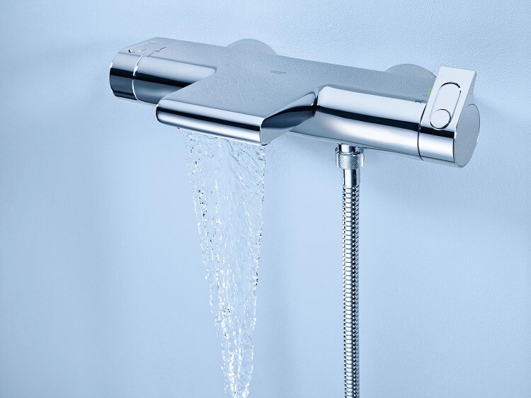 Grohe Grohtherm 2000 34174001 смеситель для ванны хром