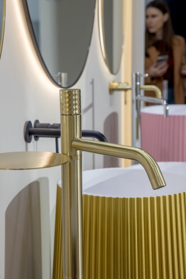 Смеситель для раковины напольный Boheme Stick ручка Diamond Matt Gold 120-MG