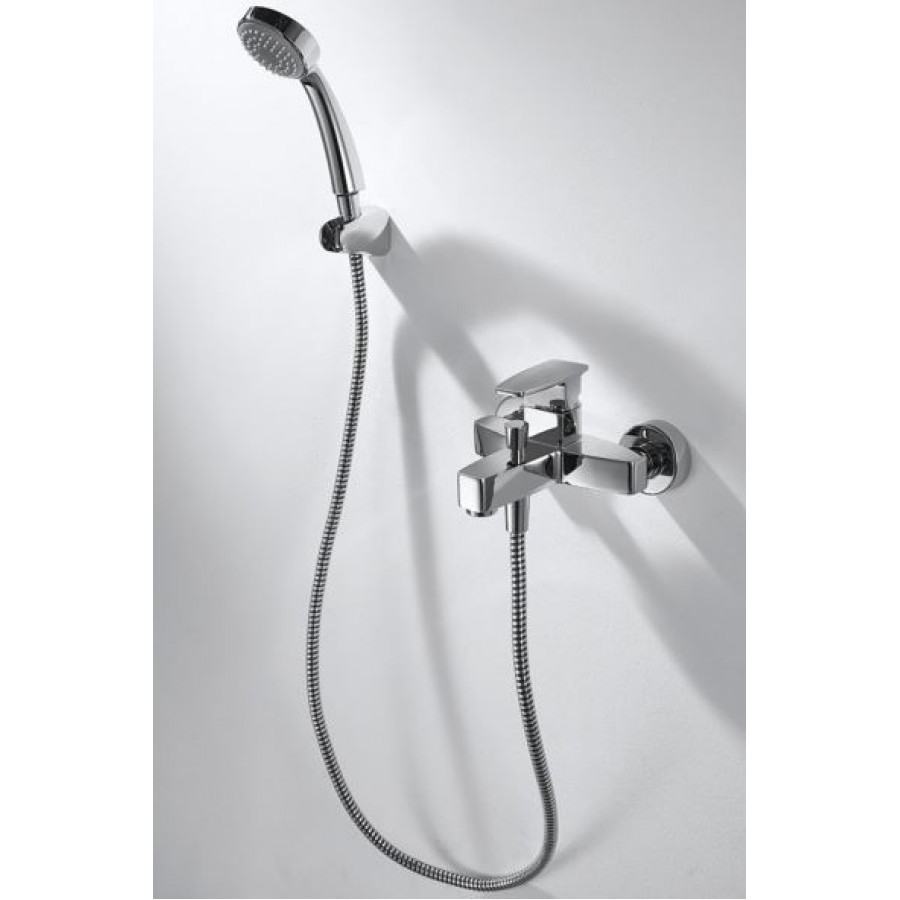 Bravat Riffle F672106C-B смеситель для ванны хром