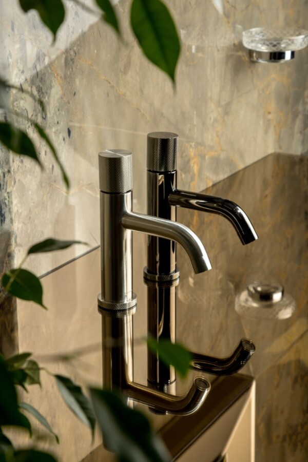 Смеситель для раковины Boheme Stick ручка Touch Nikel Brush 121-NB.2