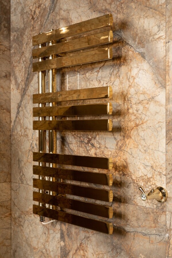 Полотенцесушитель электрический 175W Boheme Uno Venturo Gold 721-G