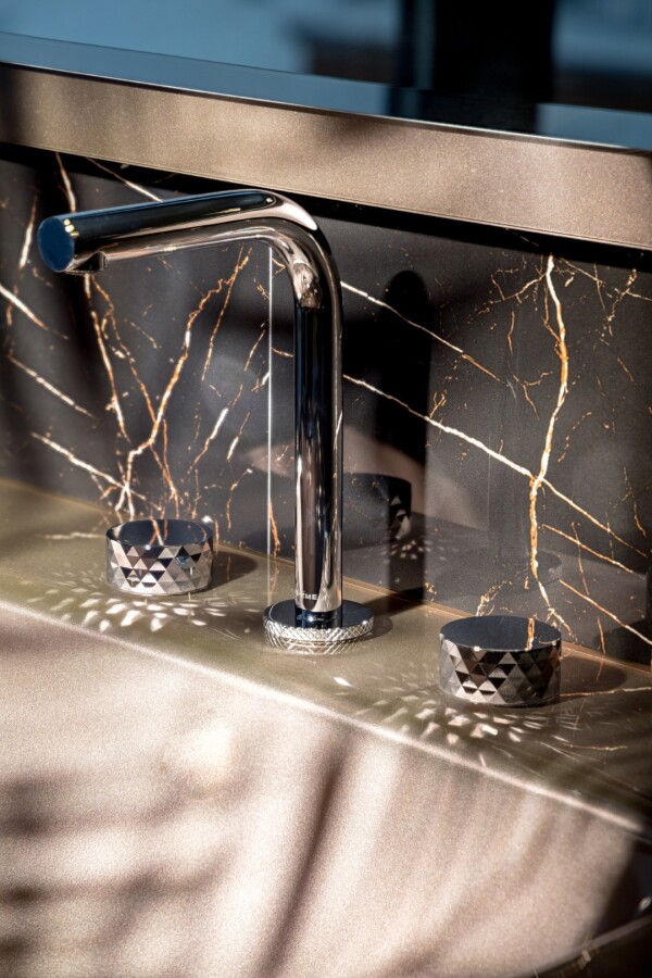 Смеситель для раковины Boheme Stick ручка Diamond на 3 отв. Хром 152-CR.1