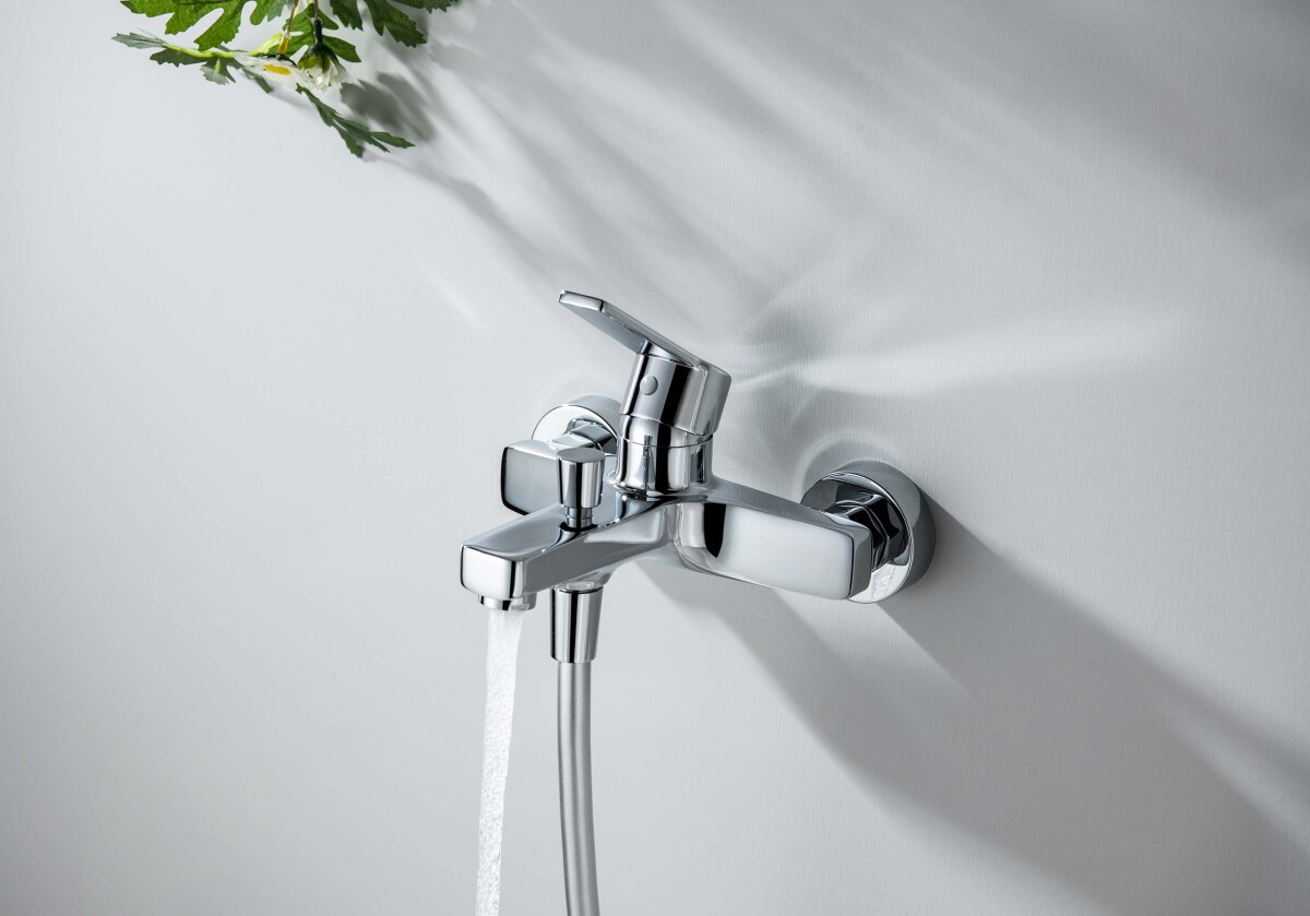 Aquatek Лугано AQ1740CR Смеситель для ванны Хром