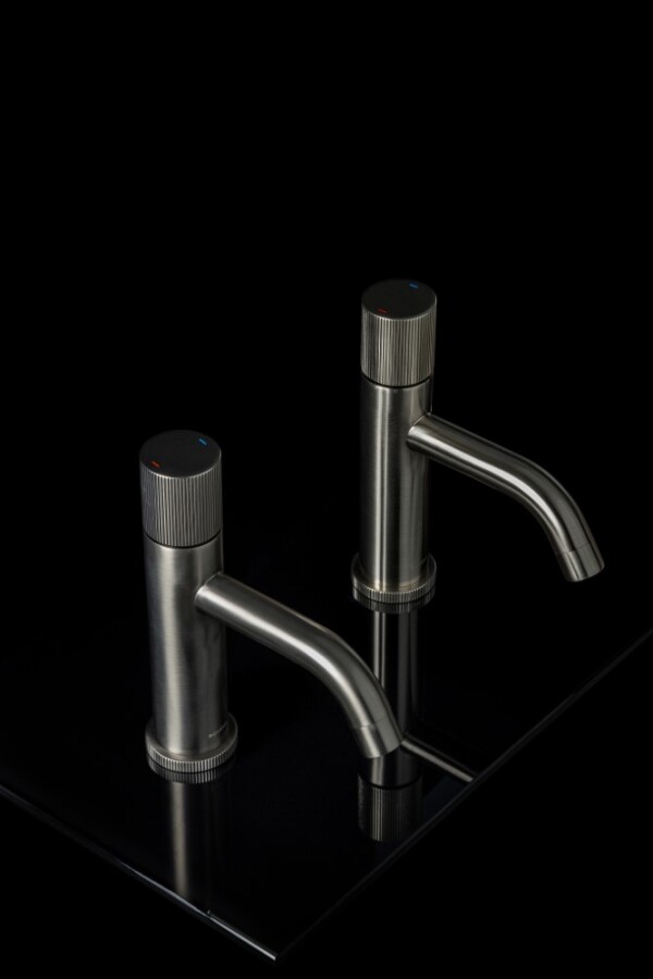 Смеситель для раковины Boheme Stick ручка Linea Gun Metal 121-GM.3