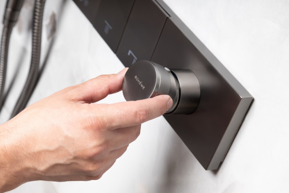 Смеситель встраиваемый с ручным душем Boheme Zodiac Gun Metal 132-SYS-GM