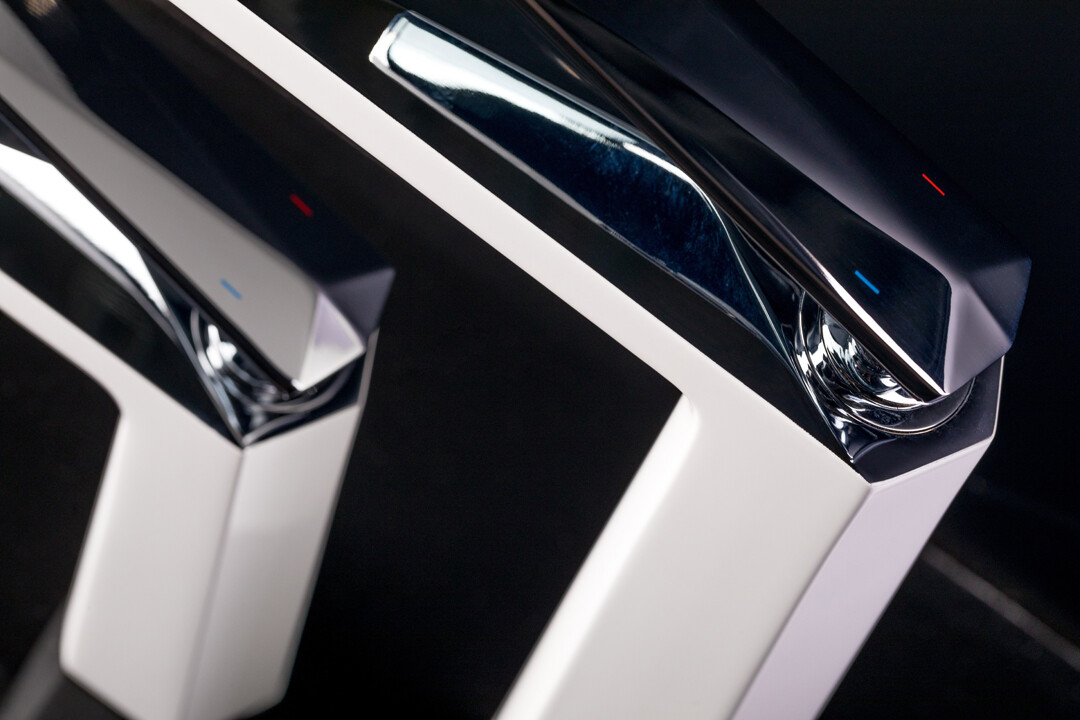 Смеситель для умывальника Boheme Venturo Черный / Хром 371-B