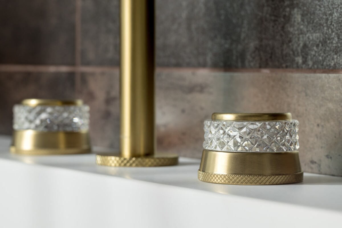 Смеситель для раковины Boheme Aura Mat Gold на 3 отв. 152-MG-A