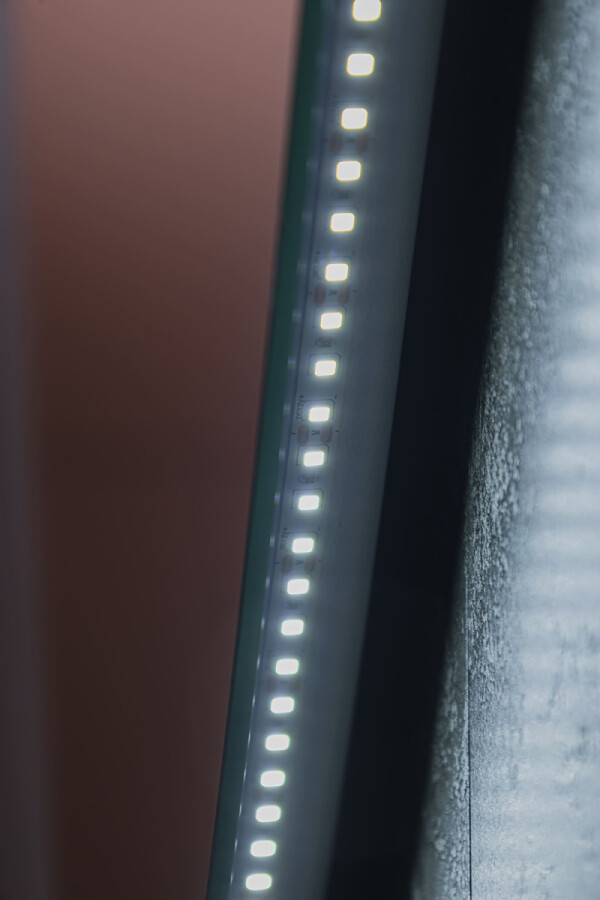 Зеркало AZARIO MOBY 700х670 с подсветкой, бесконтактный сенсор с функцией диммера LED-00002974