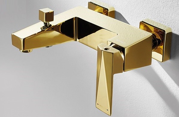 Bravat Iceberg F676110G-01 смеситель для ванны золото