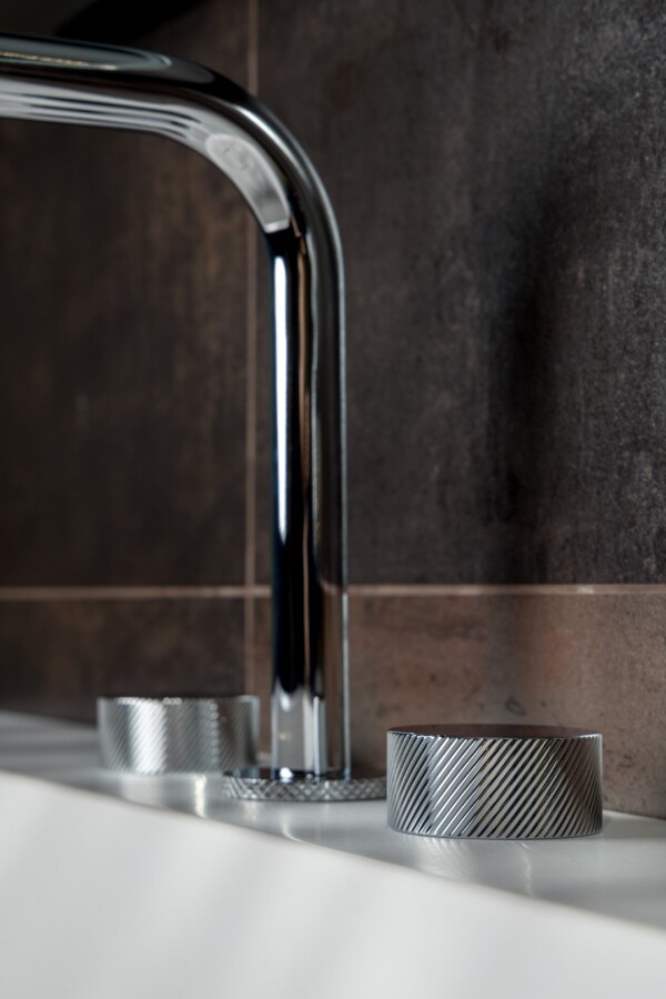 Смеситель для раковины Boheme Stick ручка Spirale на 3 отв. Chrome 152-CR.4