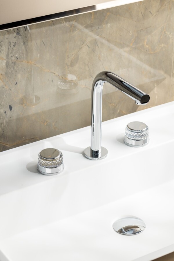 Смеситель для раковины Boheme Aura Chrome на 3 отв. 152-CR-A