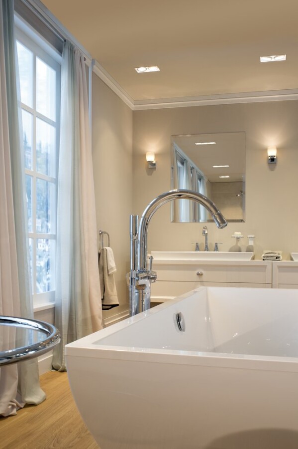Grohe Grandera 23318000 смеситель для ванны хром