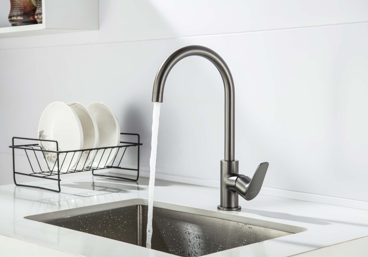 Aquatek Бетта AQ1182BGM Смеситель для кухни Оружейная сталь