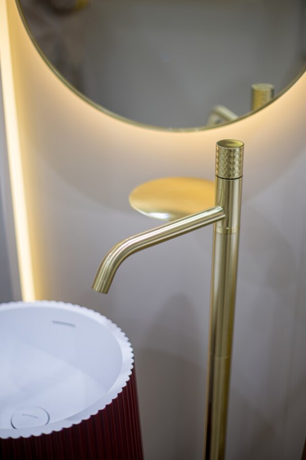 Смеситель для раковины напольный Boheme Stick ручка Diamond Matt Gold 120-MG