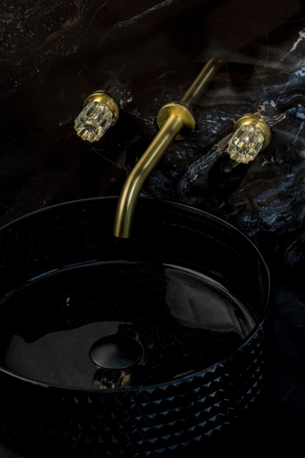 Смеситель для раковины из стены Boheme Elegante Золото матовый 152-2-MG-EL