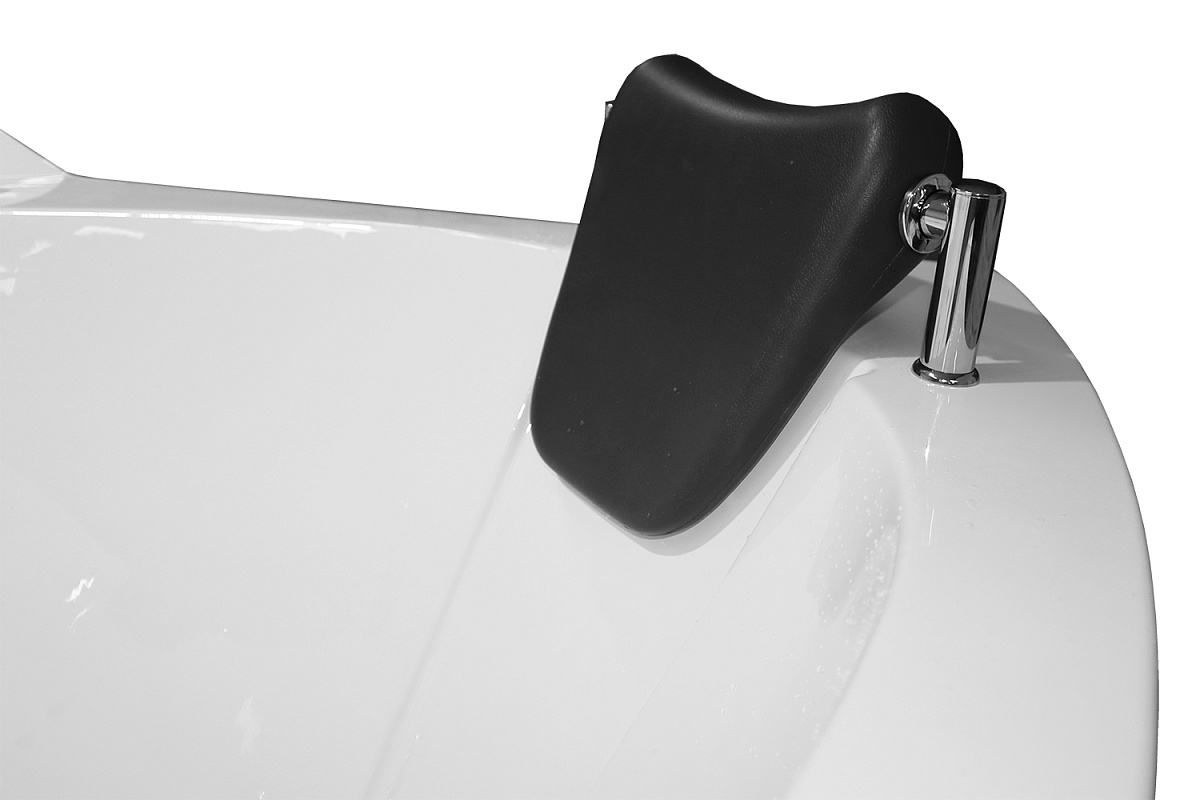 Акриловая ванна Loranto CS 831 150*150*50 равносторонняя