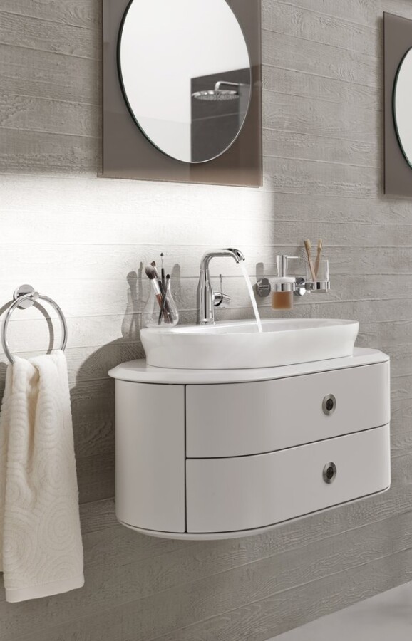 Grohe Essence+ 23463001 смеситель для раковины 28 мм