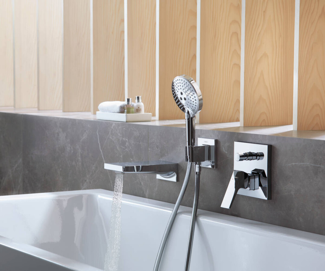 Hansgrohe Metropol Смеситель для ванны с рычаговой рукояткой скрытый монтаж хром-черный матовый 32545340