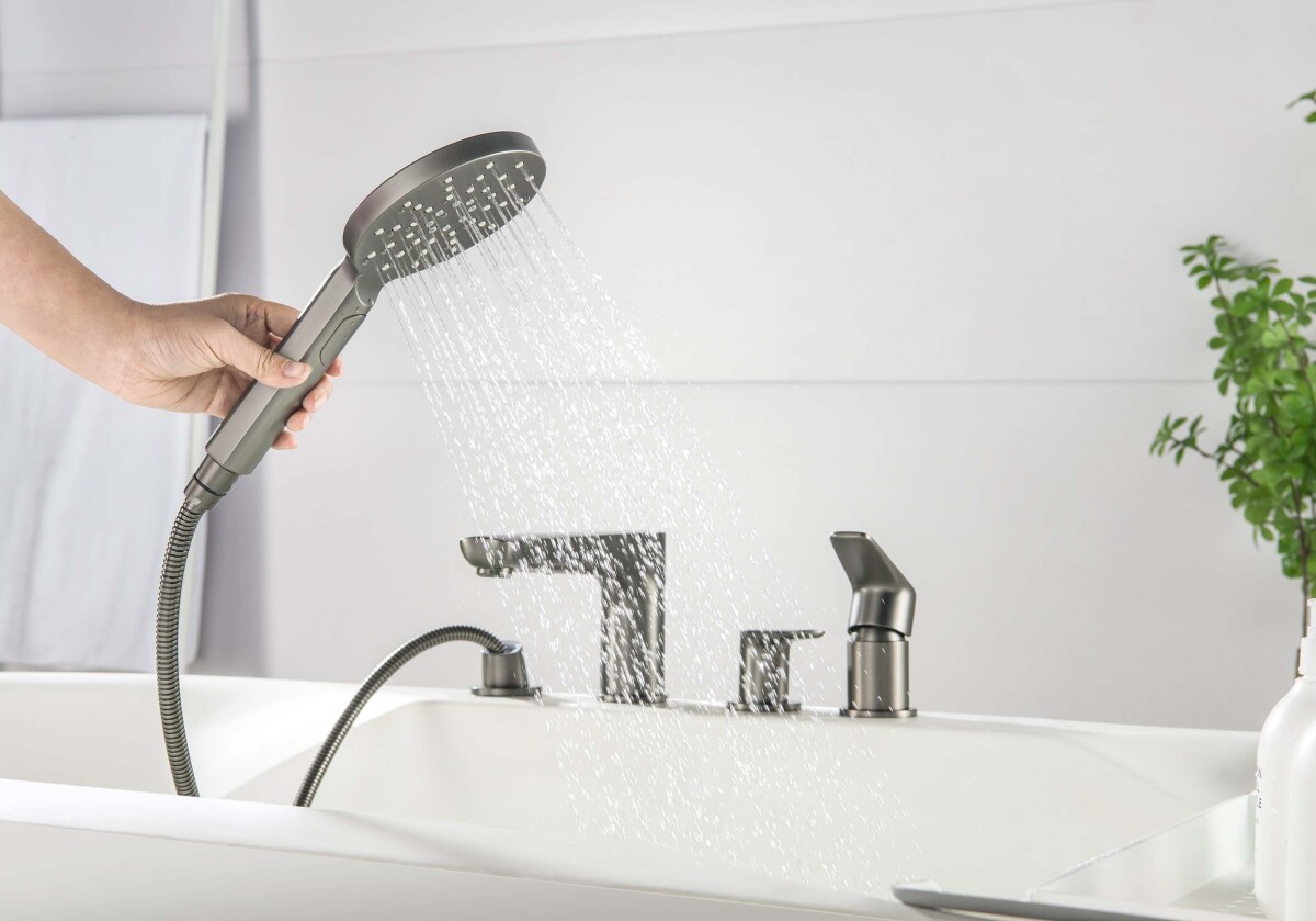 Aquatek Бетта AQ1148BGM Смеситель на борт ванны на 4 отв. Оружейная сталь