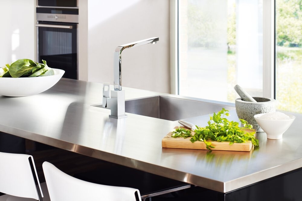 Grohe Eurocube 31255000 смеситель для кухни хром