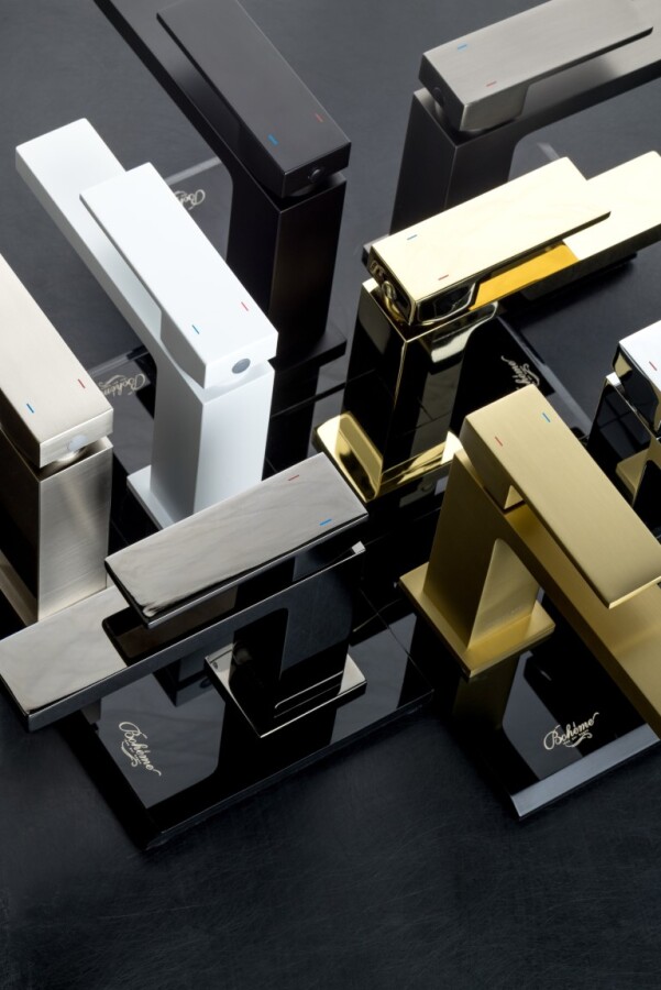 Смеситель для умывальника Boheme Qubic Bronze 471-BR