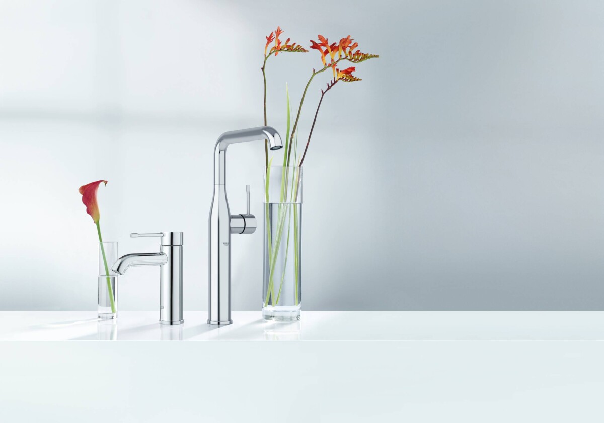 Grohe Essence+ 23589001 смеситель для раковины 28 мм