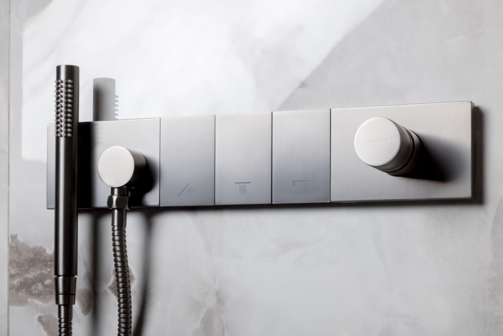 Смеситель встраиваемый с ручным душем Boheme Zodiac Gun Metal 132-SYS-GM