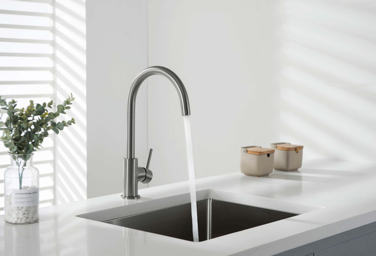 Aquatek Европа AQ1382BGM Смеситель для кухни Оружейная сталь