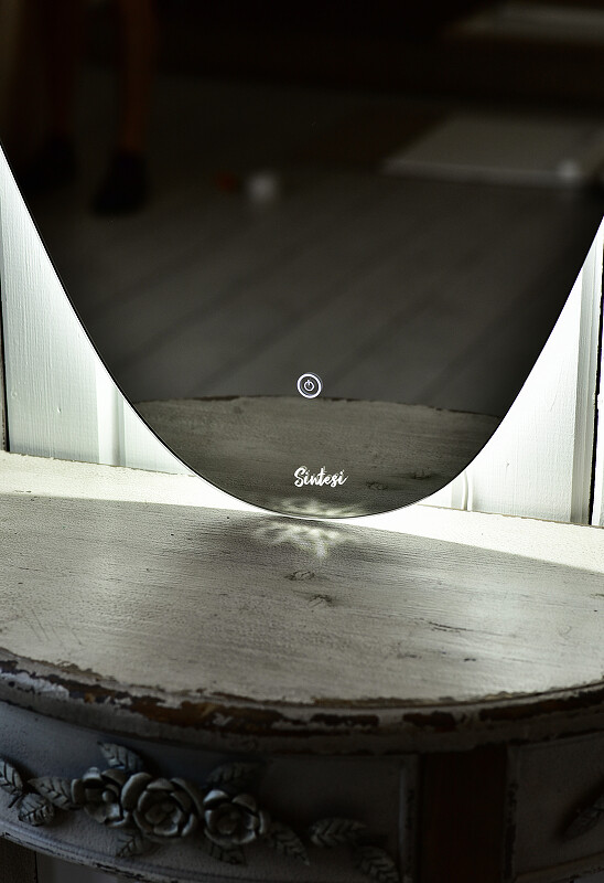 Зеркало Sintesi Wally 70 с LED-подсветкой 700х1000 SIN-SPEC-WALLY-VERTIC-70