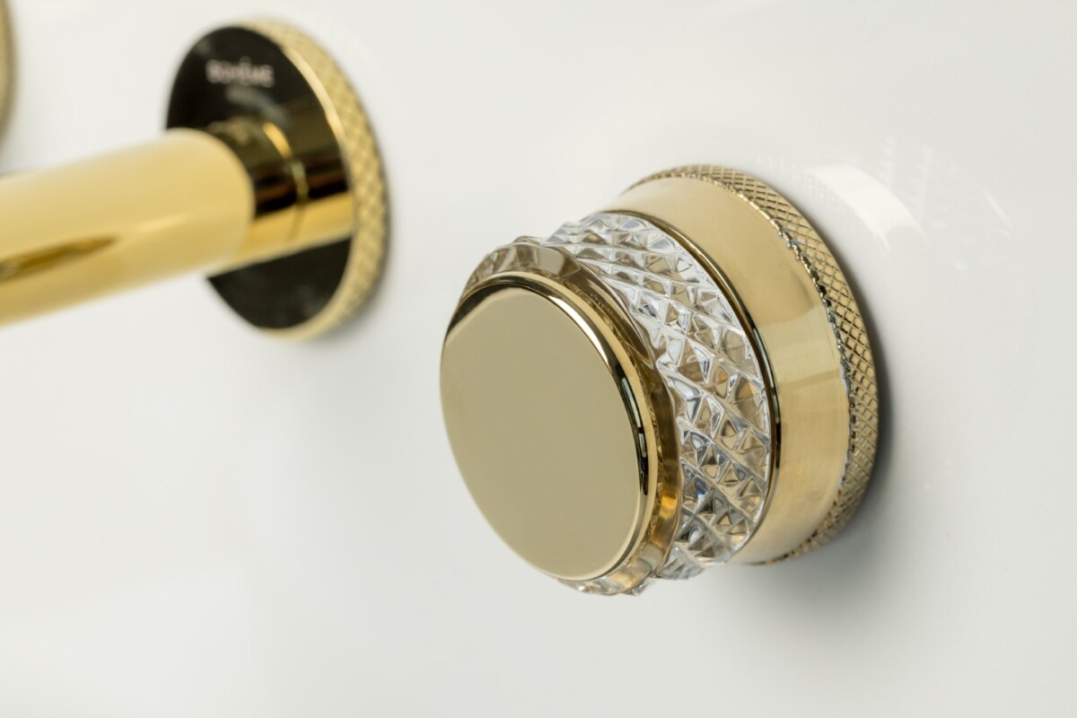 Смеситель для раковины из стены Boheme Aura Gold на 3 отв. 152-2-G-A