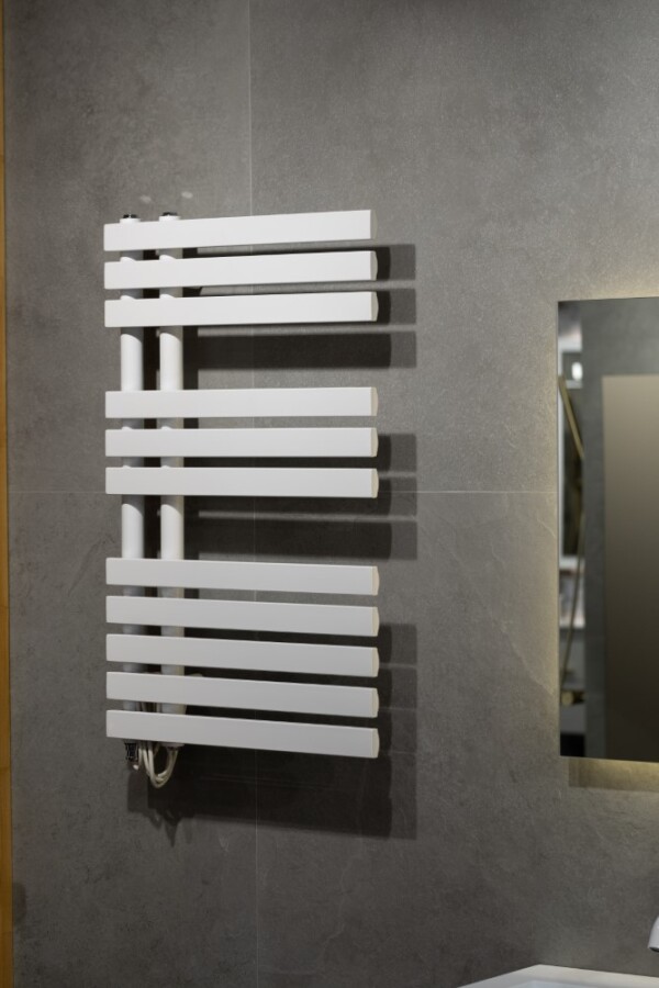 Полотенцесушитель электрический 175W Boheme Uno Venturo Matt White 721-MW