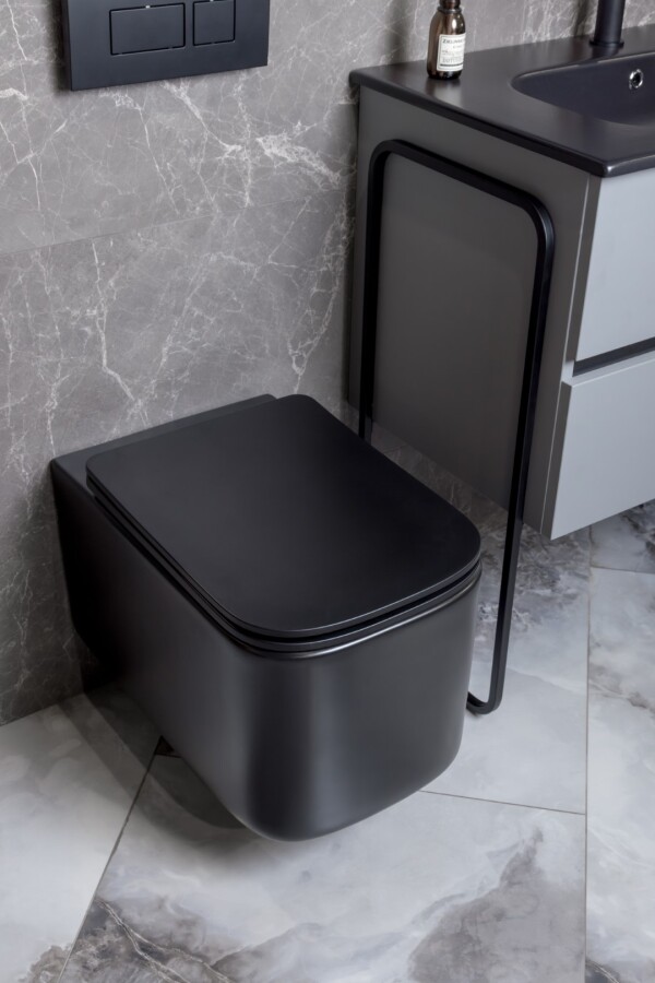 Унитаз подвесной Boheme Mane Черный матовый c крышкой 970-SET-B