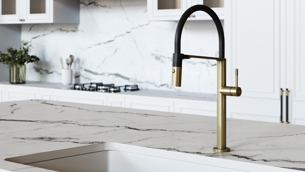 Смеситель для кухни Boheme Kitchen Uno Matt Gold 114-MG