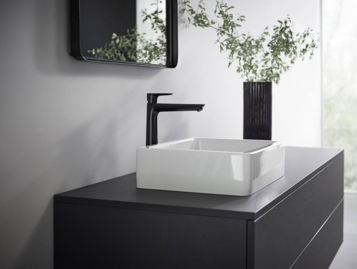Hansgrohe Talis E Смеситель для раковины 240 без сливного набора черный матовый 71717670