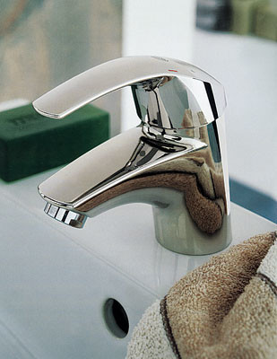 Акционный набор смесителей для ванны Grohe Eurosmart 123238 3 в 1