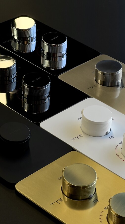 Смеситель встраиваемый с термостатом 3-х проходной Boheme Cell Thermo Chrome 134-3-CR