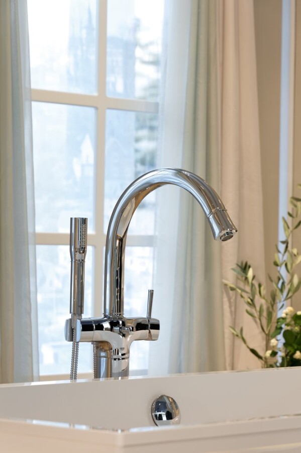 Grohe Grandera 23318000 смеситель для ванны хром