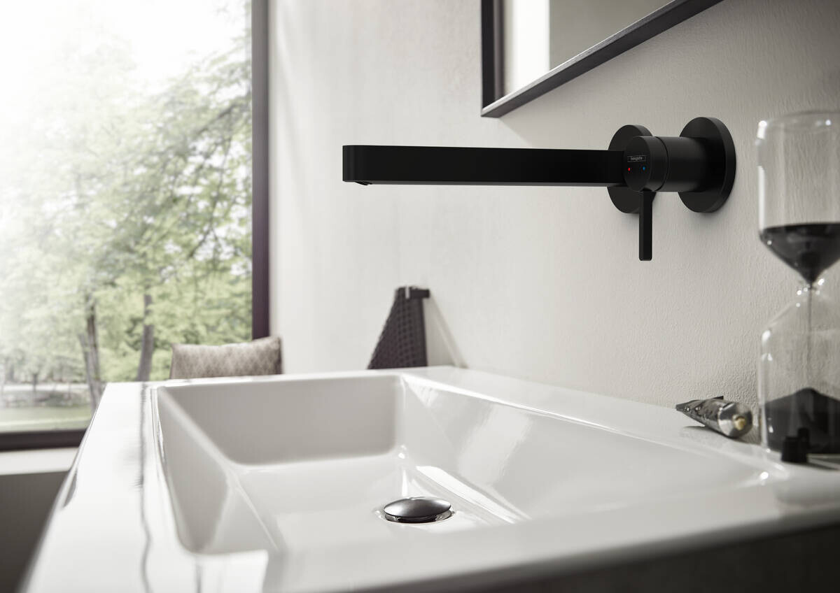 Hansgrohe Finoris Смеситель для раковины настенный черный матовый 76050670