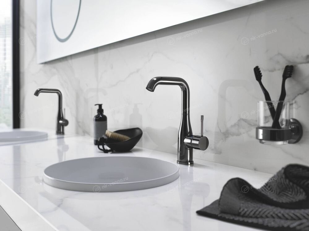 Grohe Essence New 32628A01 смеситель для раковины 28 мм