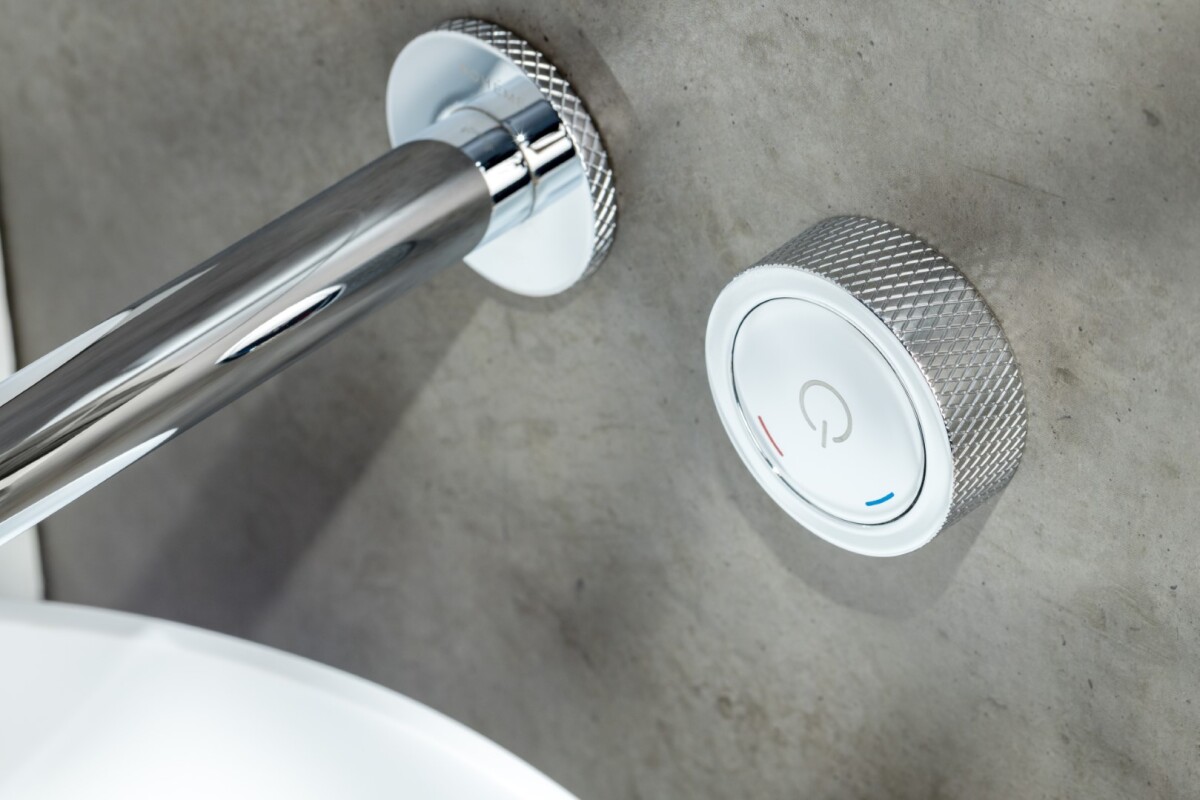 Смеситель автоматический для раковины из стены на 2 отв. Boheme Tech Хром 158/2-CR