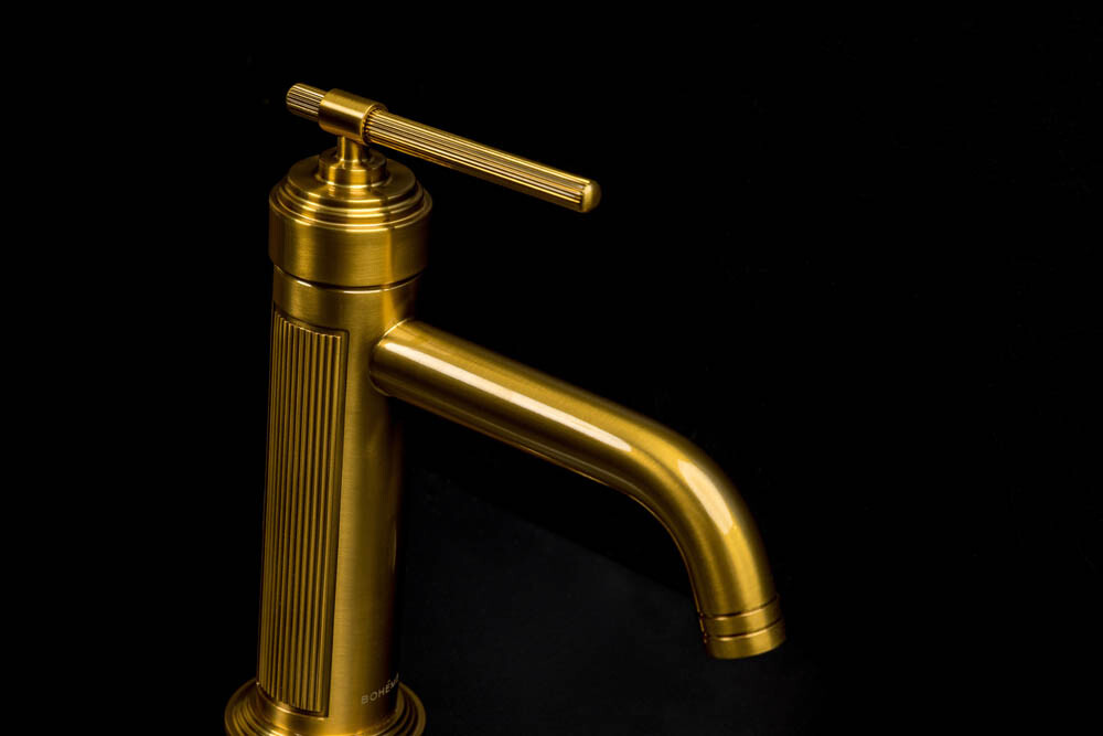 Смеситель для умывальника Boheme Eterna Bronze 171-BR