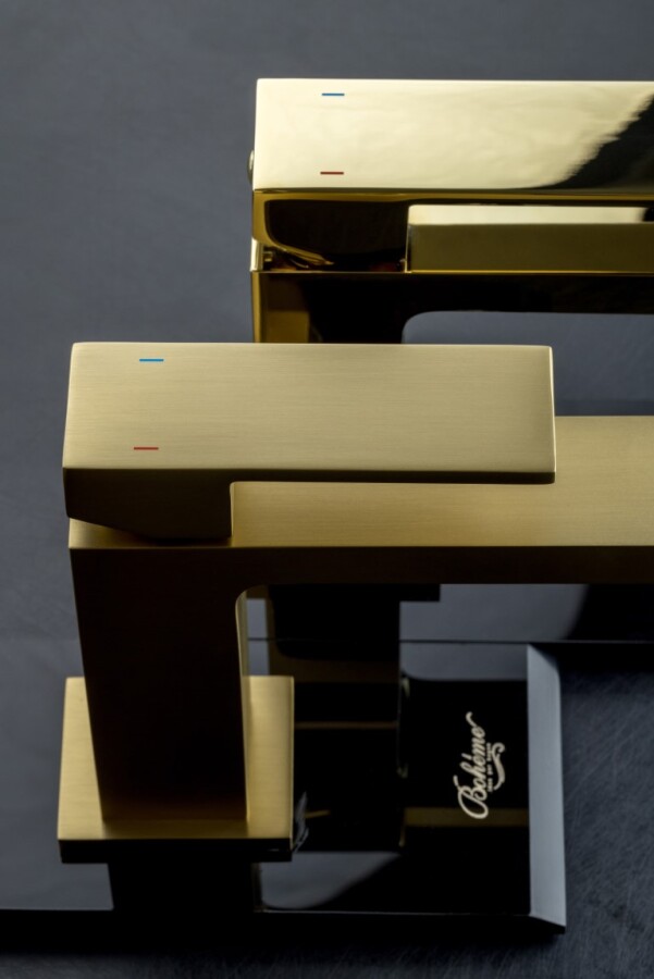 Смеситель для умывальника Boheme Qubic Bronze 471-BR