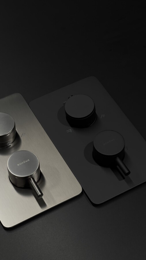 Смеситель встраиваемый с термостатом 3-х проходной Boheme Cell Thermo Black 134-3-B