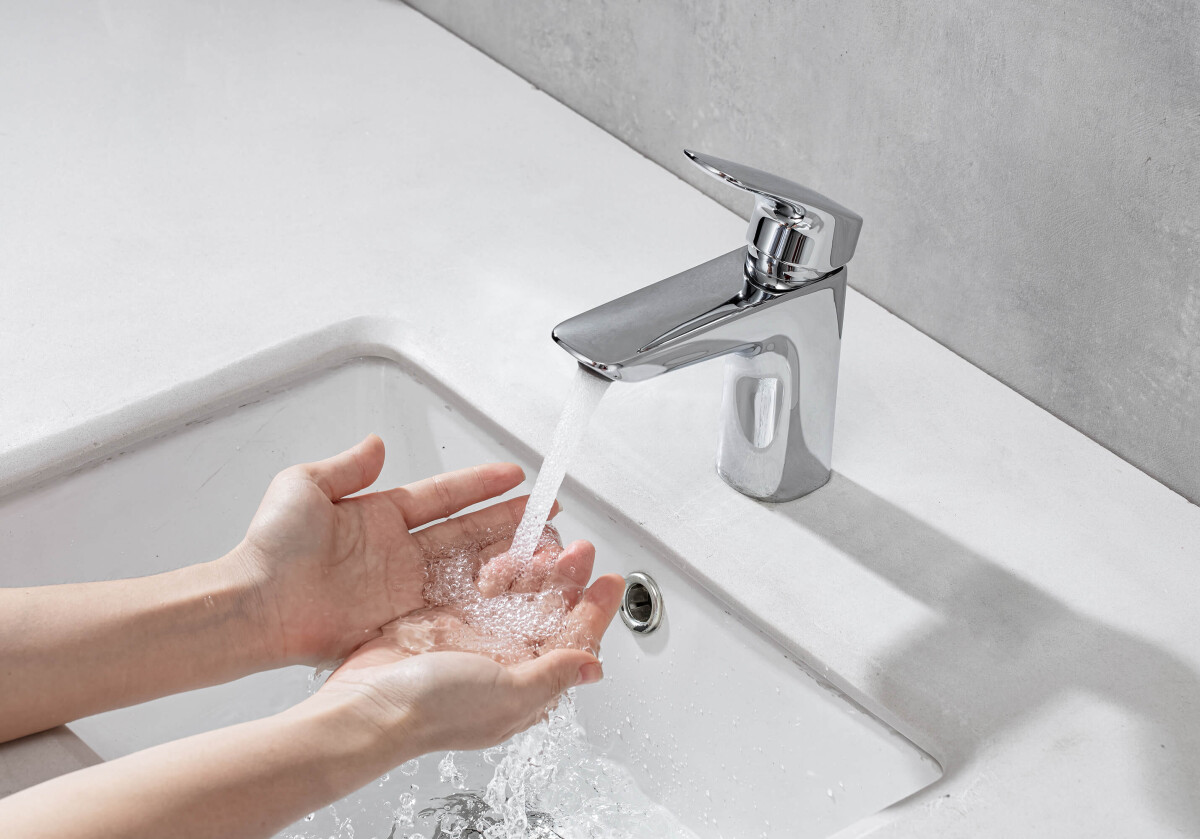Aquatek Вега 97 смеситель для раковины без донного клапана AQ1010CR