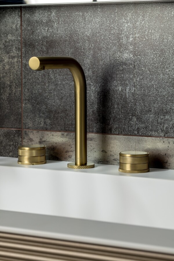 Смеситель для раковины Boheme Prestige Mat Gold на 3 отв. 152-MG-PR