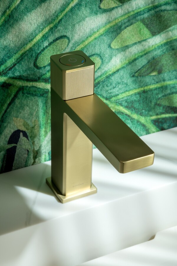 Смеситель автоматический для раковины Boheme Quad Золото матовый 159-MG