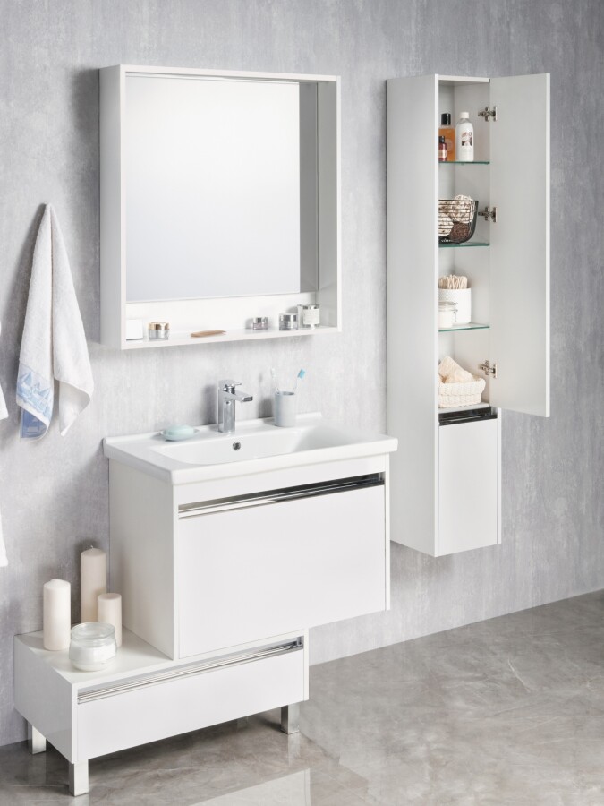 Зеркальное полотно Акватон Капри 80*85 1A230402KP010