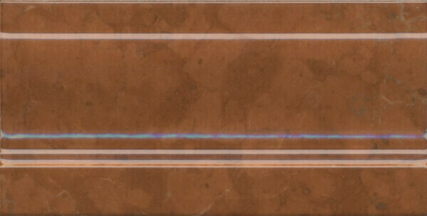 Плинтус Стемма коричневый FMD026